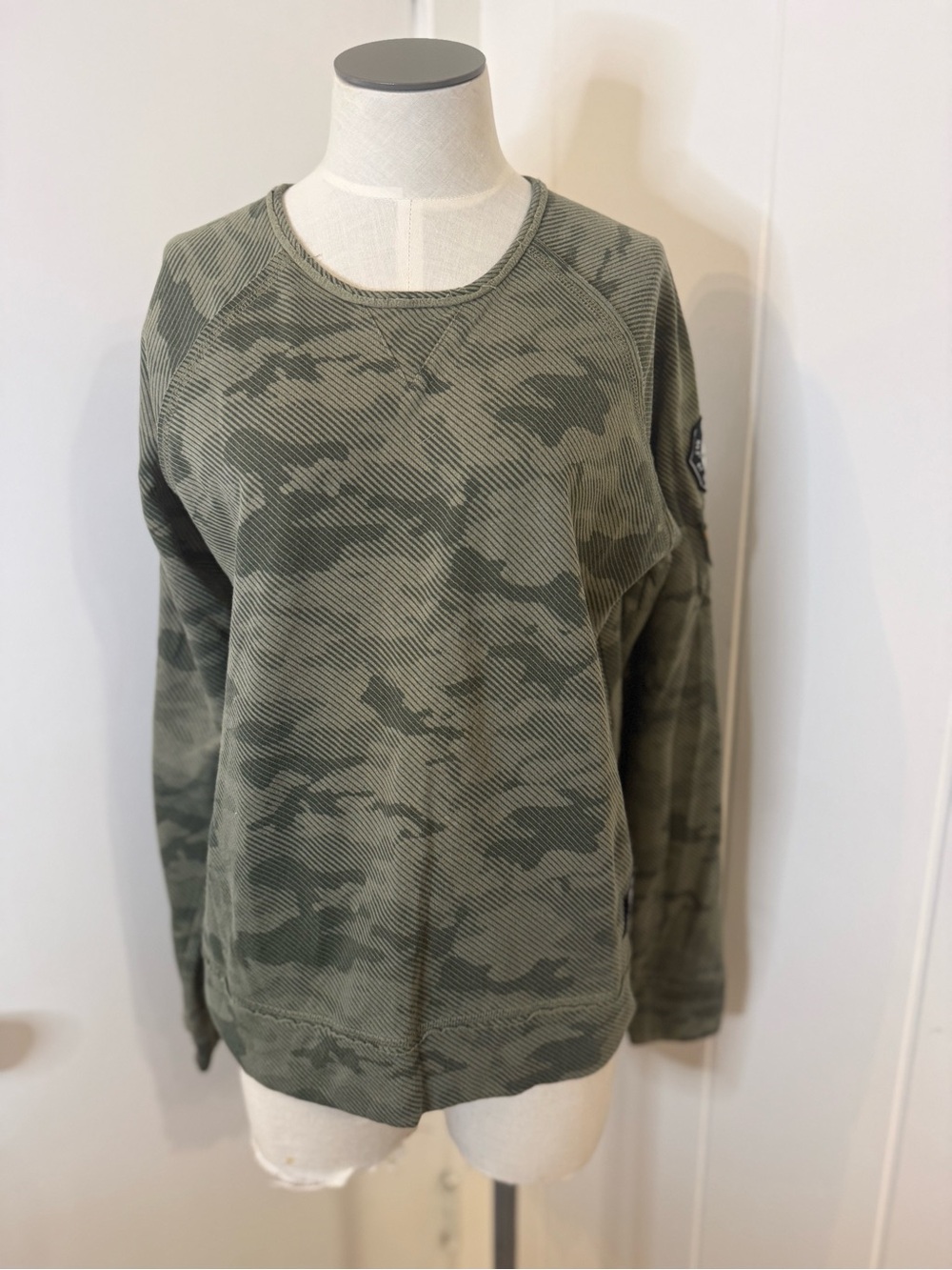Element Men's Olive Green Camo Crewneck Sweater Sz M